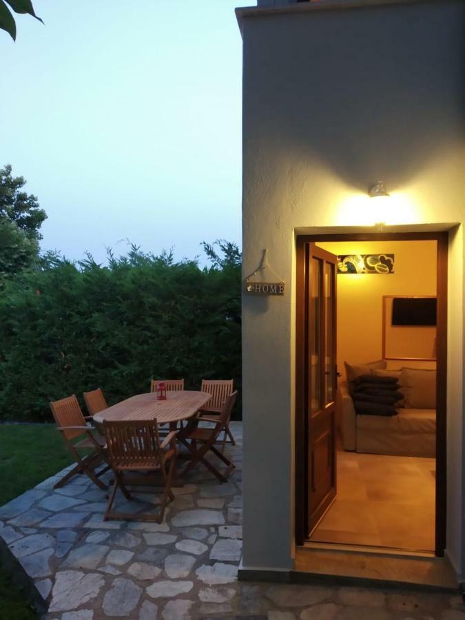 Ferienwohnung Isabel Artemis Khorevtón Exterior foto